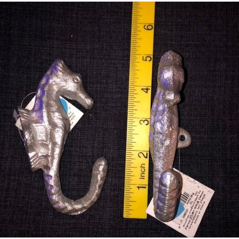 NWT Set of 3 Seahorse Bathroom Hooks